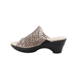 Unique Sample - Group D - Mid Heel
