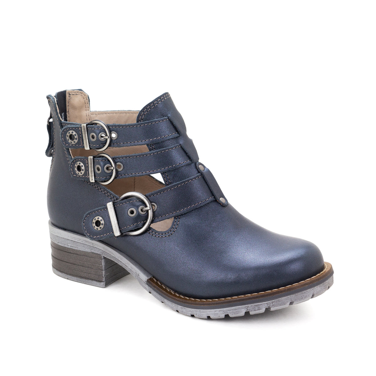 Kelsy Short Summer Pearl Leather Boot
